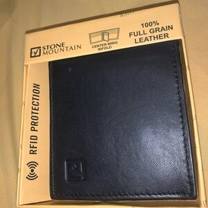 Stone Mountain Accessories Black Full Grain Leather Bifold Wallet